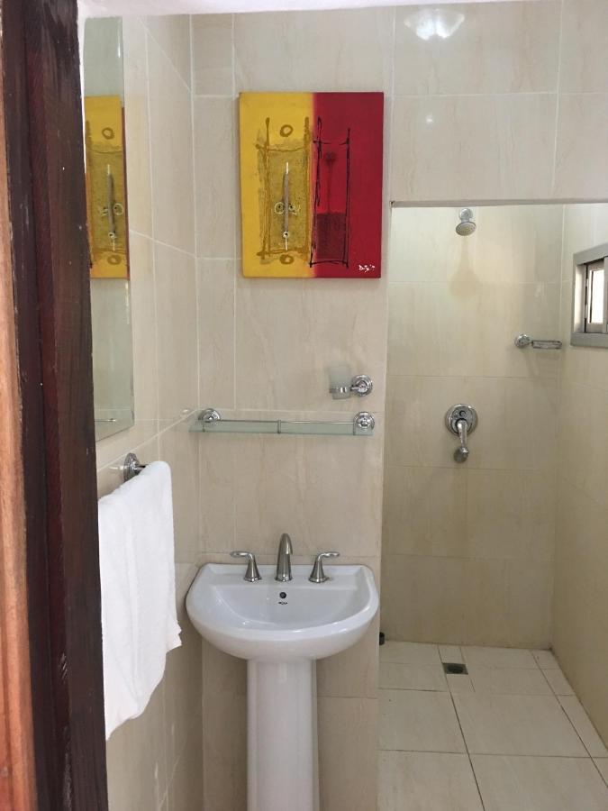 Fajara 鹈鹕旅馆酒店 外观 照片